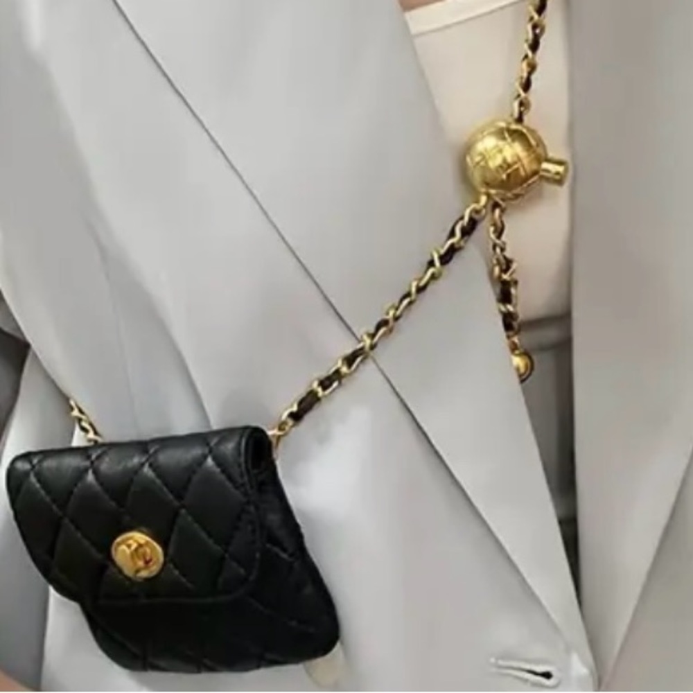 Fashion Crossbody/Belt Mini Black Bag Quilted Crossbody Bag with Gold Chain - Picture 5 of 5